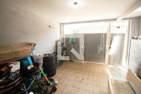 Garagem de casa à venda com 2 quartos, 70m² em Vila Guilherme, São Paulo
