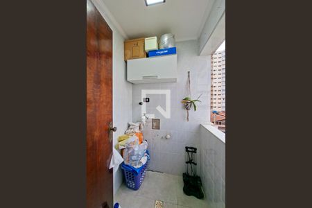 Area de serviço de apartamento para alugar com 2 quartos, 92m² em Vila Tupi, Praia Grande