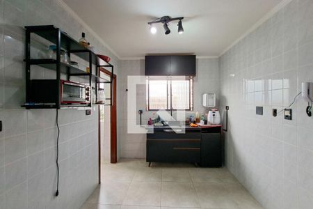 Cozinha de apartamento para alugar com 2 quartos, 92m² em Vila Tupi, Praia Grande