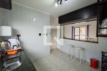 Cozinha de apartamento para alugar com 2 quartos, 92m² em Vila Tupi, Praia Grande
