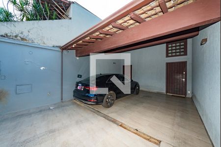 Garagem de casa para alugar com 4 quartos, 453m² em Castelo, Belo Horizonte