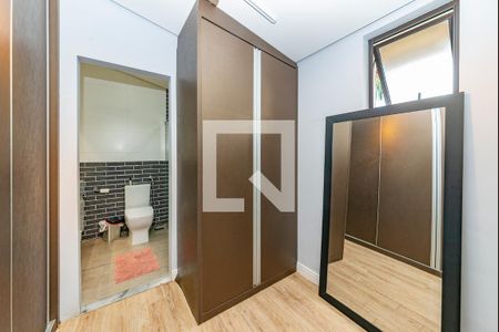 Closet da suíte 1 de casa para alugar com 4 quartos, 453m² em Castelo, Belo Horizonte