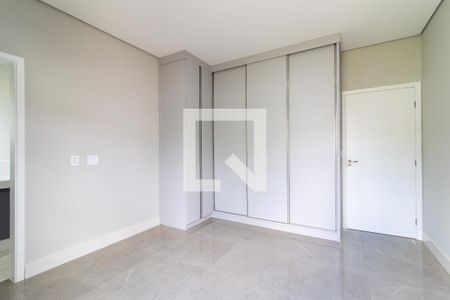 Quarto 1 de casa de condomínio à venda com 4 quartos, 200m² em Parque Rural Fazenda Santa Cândida, Campinas