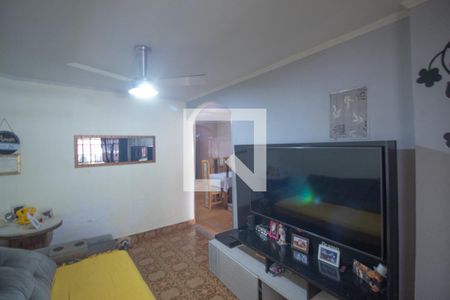 Sala de casa para alugar com 3 quartos, 105m² em Guapira, São Paulo