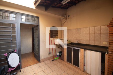 Quintal de casa para alugar com 3 quartos, 105m² em Guapira, São Paulo