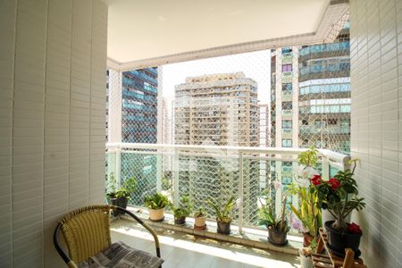 Varanda da Sala de apartamento à venda com 3 quartos, 200m² em Barra da Tijuca, Rio de Janeiro