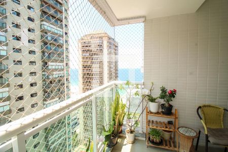 Varanda da Sala de apartamento à venda com 3 quartos, 200m² em Barra da Tijuca, Rio de Janeiro