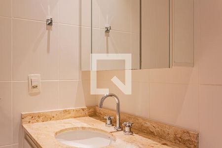 Banheiro de apartamento para alugar com 1 quarto, 33m² em Barra Funda, São Paulo