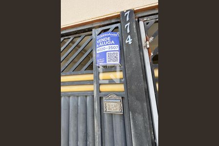 placa de casa para alugar com 2 quartos, 90m² em Vila Engenho Novo, Barueri
