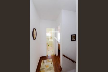 Corredor dos Dormitórios de casa à venda com 2 quartos, 100m² em Jardim Toscana, Guarulhos