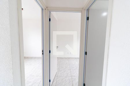 Corredor de apartamento para alugar com 2 quartos, 42m² em Ipanema, Porto Alegre