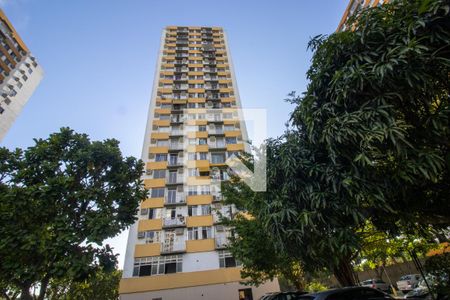 Fachada de apartamento à venda com 2 quartos, 57m² em Barra da Tijuca, Rio de Janeiro