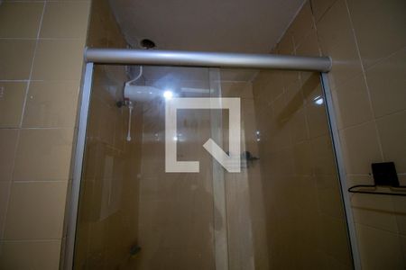 Banheiro de apartamento à venda com 2 quartos, 57m² em Barra da Tijuca, Rio de Janeiro