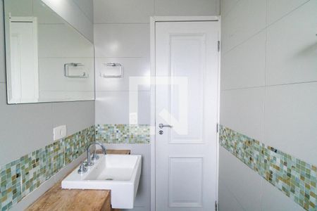 Banheiro de casa de condomínio à venda com 3 quartos, 167m² em Parque Imperial, São Paulo