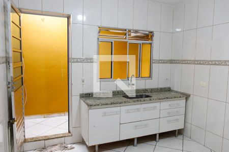 Cozinha de casa para alugar com 2 quartos, 120m² em Quitaúna, Osasco