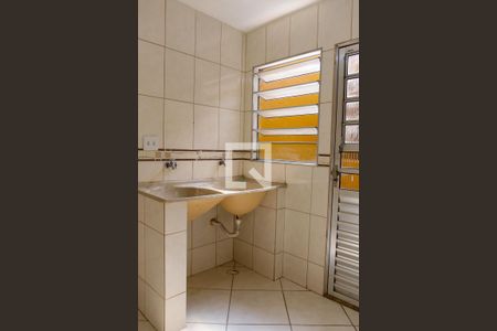 Lavanderia de casa para alugar com 2 quartos, 120m² em Quitaúna, Osasco
