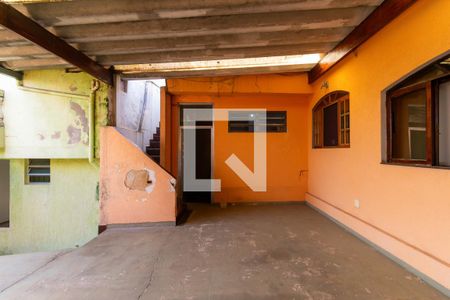 Casa 2 - Quintal de casa à venda com 6 quartos, 400m² em Vila Lucia, São Paulo
