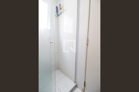 Banheiro da Suíte de apartamento para alugar com 2 quartos, 63m² em Jardim Tupanci, Barueri