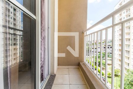 Sacada de apartamento à venda com 2 quartos, 63m² em Jardim Tupanci, Barueri