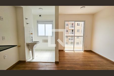 Sala / Cozinha de apartamento à venda com 2 quartos, 37m² em Vila dos Andradas, São Paulo