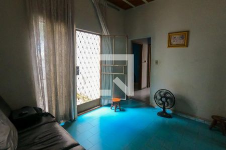 Casa à venda com 7 quartos, 920m² em Centro, Betim