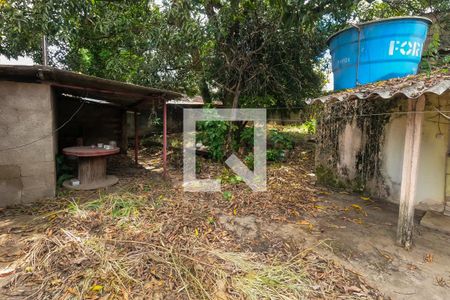 Quintal de casa à venda com 7 quartos, 920m² em Centro, Betim