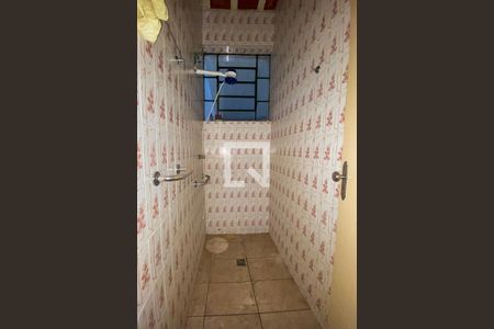 Banheiro de casa à venda com 7 quartos, 920m² em Centro, Betim