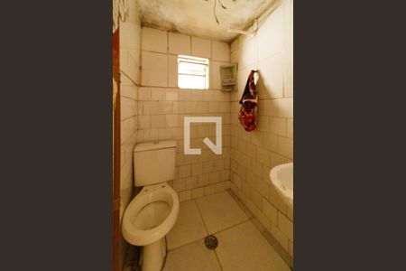 Banheiro de casa para alugar com 1 quarto, 40m² em Jardim Brasil, São Paulo