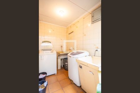 Área de Serviço (Casa 1) de casa à venda com 3 quartos, 225m² em Km 18, Osasco