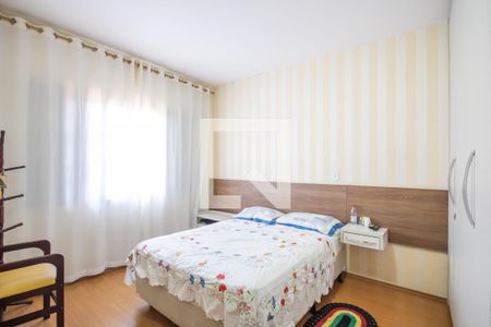 Suíte (Casa 1) de casa à venda com 3 quartos, 225m² em Km 18, Osasco