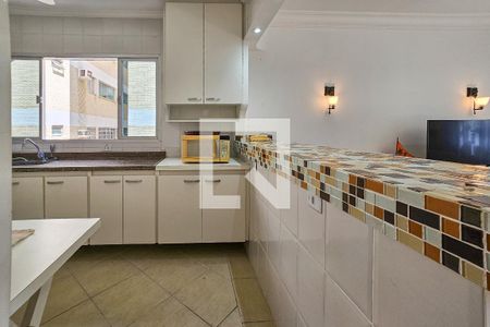 Cozinha de apartamento para alugar com 3 quartos, 110m² em Balneario Cidade Atlantica, Guarujá