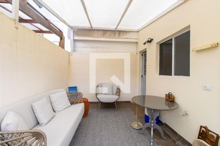 Quintal  de casa de condomínio para alugar com 2 quartos, 92m² em Jardim Pioneira, Cotia
