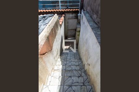 Escada  de casa à venda com 1 quarto, 50m² em Parada Xv de Novembro, São Paulo