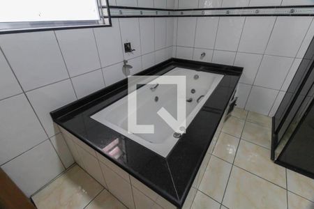 Banheiro da Suíte de casa à venda com 3 quartos, 220m² em Jardim Tiete, São Paulo