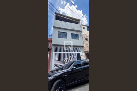 Fachada + Placa de casa à venda com 3 quartos, 220m² em Jardim Tiete, São Paulo