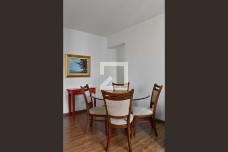 Sala de apartamento para alugar com 2 quartos, 62m² em Centro, Curitiba