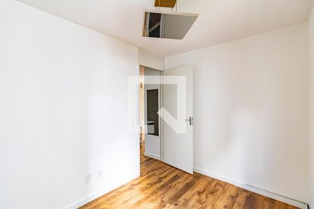 Quarto 01 de apartamento para alugar com 2 quartos, 45m² em Parque Ipe, São Paulo
