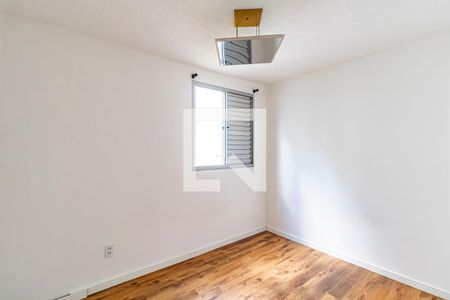 Quarto 01 de apartamento para alugar com 2 quartos, 45m² em Parque Ipe, São Paulo