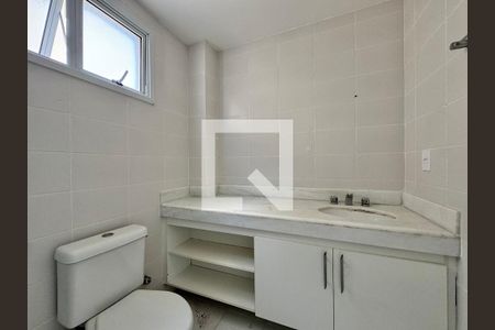 Suíte 1 - Banheiro de casa de condomínio para alugar com 4 quartos, 200m² em Recreio dos Bandeirantes, Rio de Janeiro