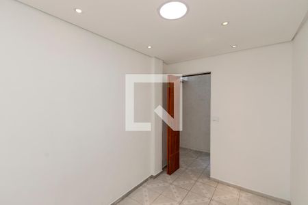 Quarto 2 de casa para alugar com 2 quartos, 80m² em Jardim São Luís, São Paulo