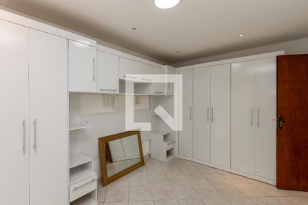 Quarto 1 de casa para alugar com 2 quartos, 80m² em Jardim São Luís, São Paulo
