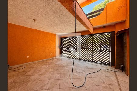 Garagem de casa para alugar com 3 quartos, 350m² em Vila Eldízia, Santo André