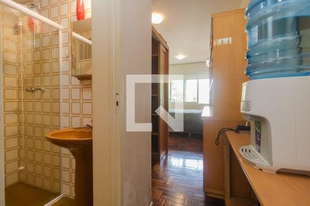 Corredor de kitnet/studio à venda com 1 quarto, 31m² em Cidade Baixa, Porto Alegre