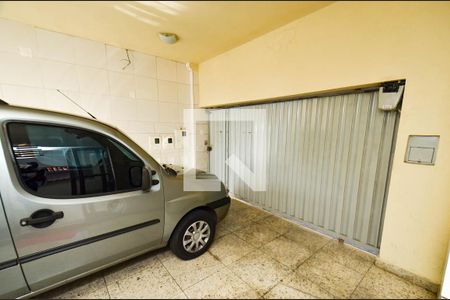 Garagem de casa à venda com 5 quartos, 382m² em Santa Tereza, Belo Horizonte