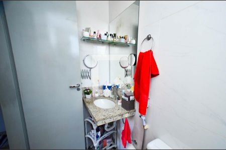 Banheiro social 2 de casa à venda com 5 quartos, 382m² em Santa Tereza, Belo Horizonte