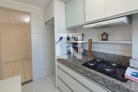 Cozinha de apartamento à venda com 3 quartos, 70m² em Vila São Bento, Campinas