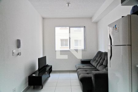 Sala de apartamento para alugar com 2 quartos, 34m² em Piqueri, São Paulo