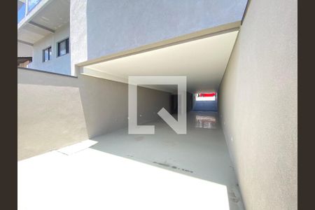 Garagem de casa à venda com 3 quartos, 260m² em Jardim Santa Clara, Guarulhos