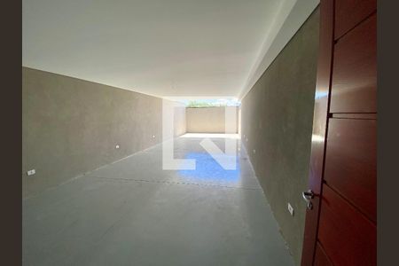Garagem de casa à venda com 3 quartos, 260m² em Jardim Santa Clara, Guarulhos