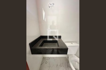 Banheiro da suíte 1 de casa à venda com 3 quartos, 260m² em Jardim Santa Clara, Guarulhos